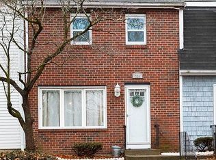 224 School St, Pawtucket, RI 02860