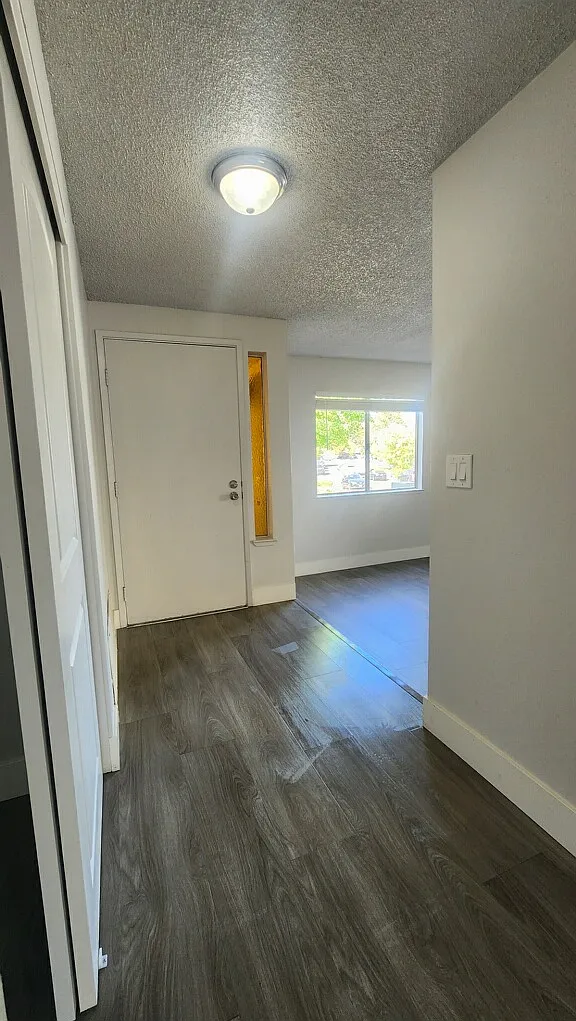 4 bed, 1679 sqft, $2,900 — Photo 3
