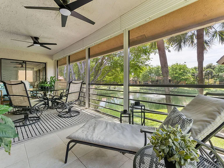 11230 Green Lake Dr #204 — Photo 32