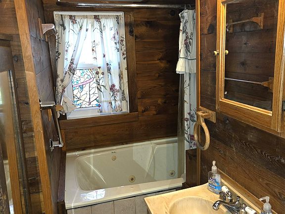 4th image of 505 Concord Rd