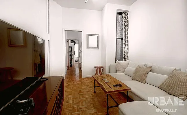 Rented by Urbane Brokerage | media 11