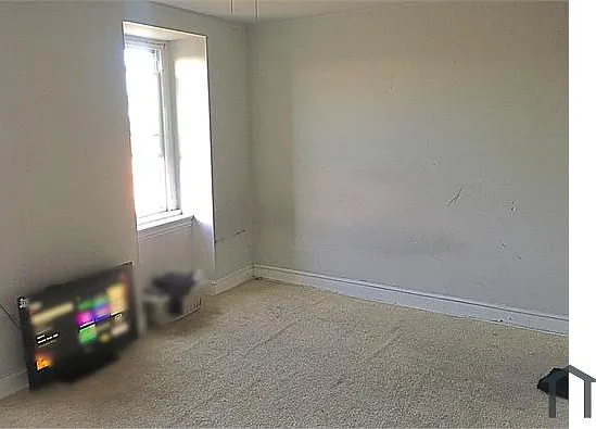 4 bed, 1425 sqft, $2,400 — Photo 3