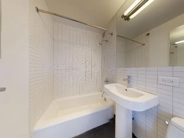 303 West 21st Street image 7 of 7