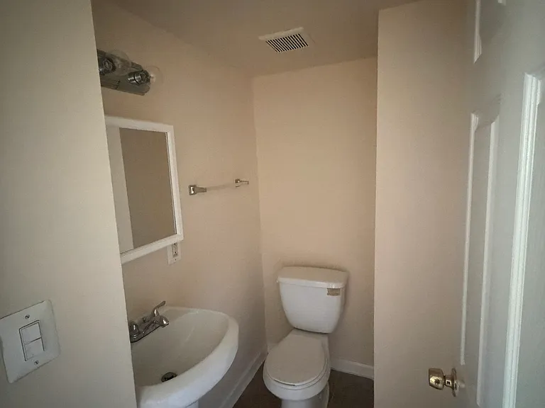 3331 Wyndale Ct — Photo 10