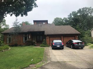 6 Fairway Dr, Huntington, WV 25705