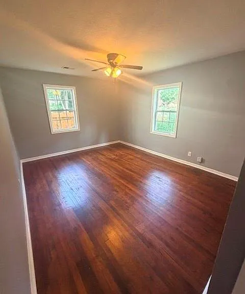 2811 Glenwood Ave SE — Photo 7