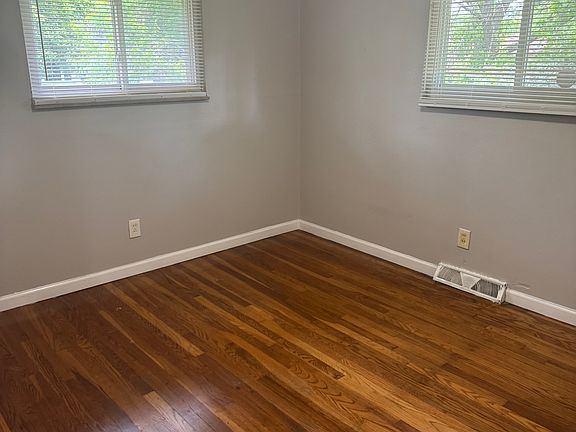 4th image of 1208 Senate Dr