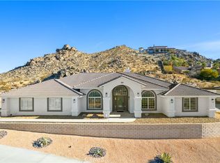 16621 Tao Rd, Apple Valley, CA 92307