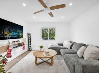 8609 SW 68th Ct APT 24, Pinecrest, FL 33156