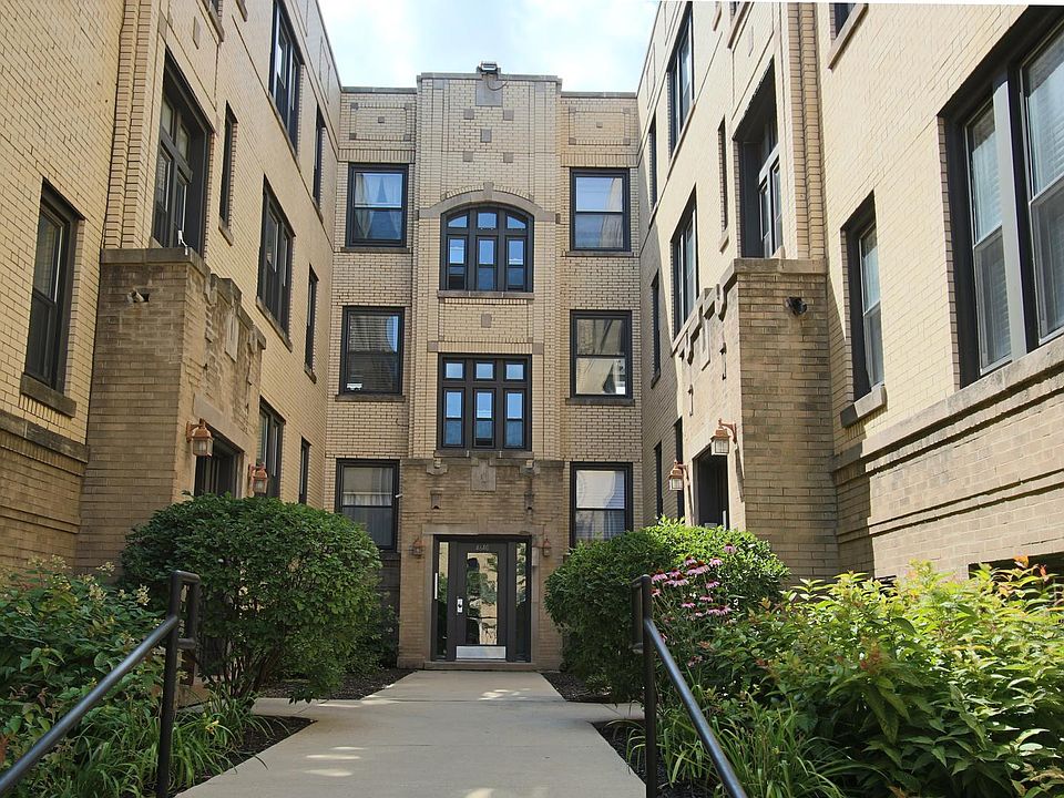 1st image of 4642 N Albany Ave APT 3E