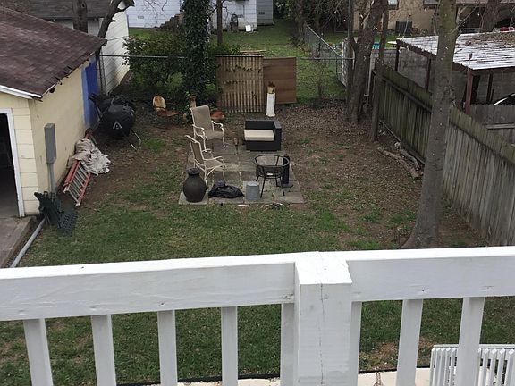 5th image of 434 W Rosewood Ave