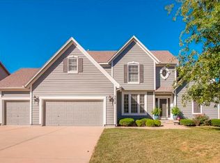 5010 Hilltop Dr, Shawnee, KS 66226