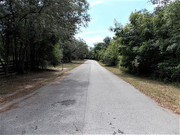 4th image of Oakfield Cir