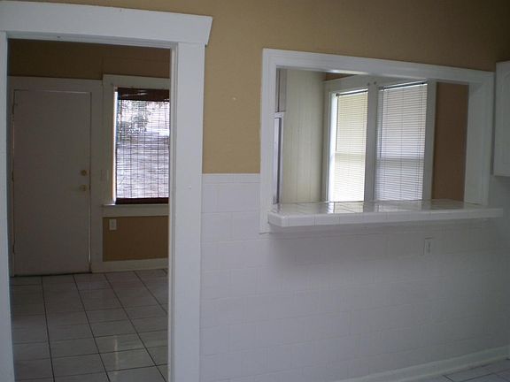 3rd image of 305 N Arrawana Ave APT A