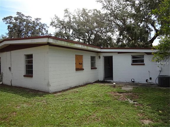 2nd image of 7610 Sharon Dr