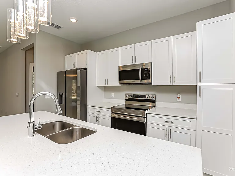 344 Hibiscus Dr — Photo 3