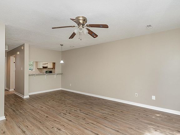 3rd image of 702 Martin Luther King Jr Blvd APT C11
