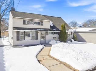 1031 Woodruff St, Iselin, NJ 08830