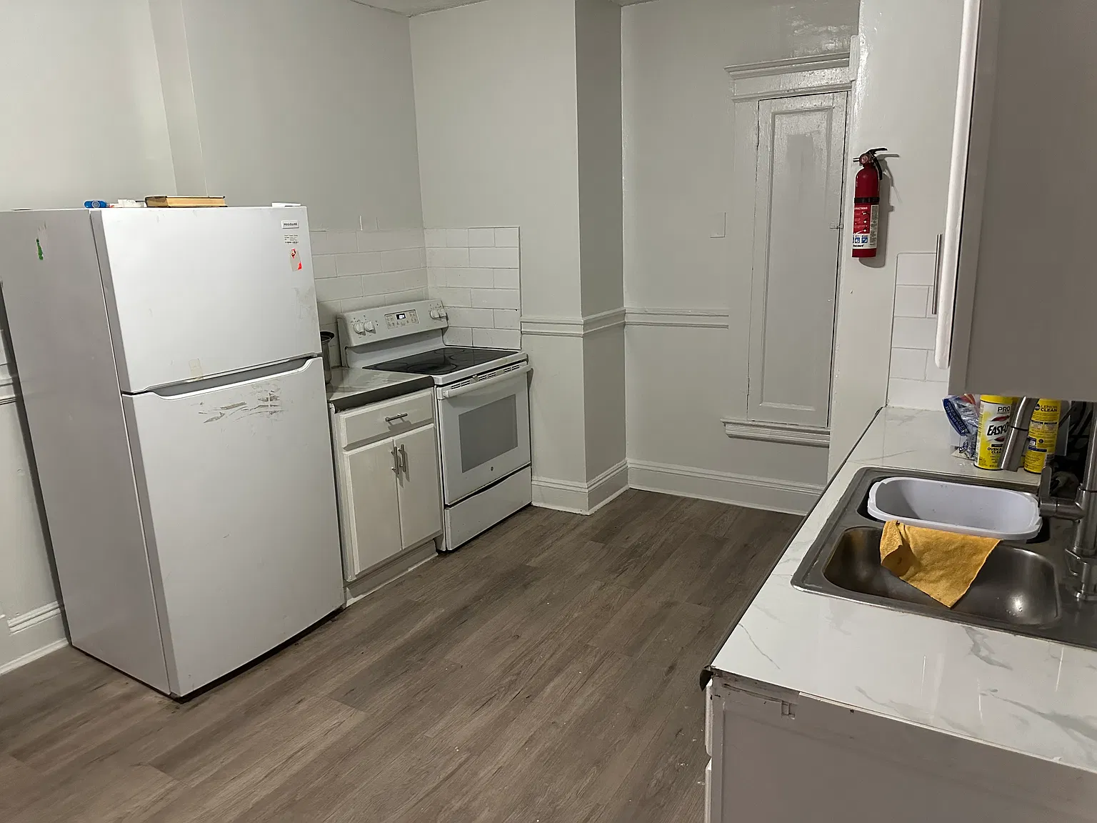 4 bed, 1400 sqft, $1,800 — Photo 2