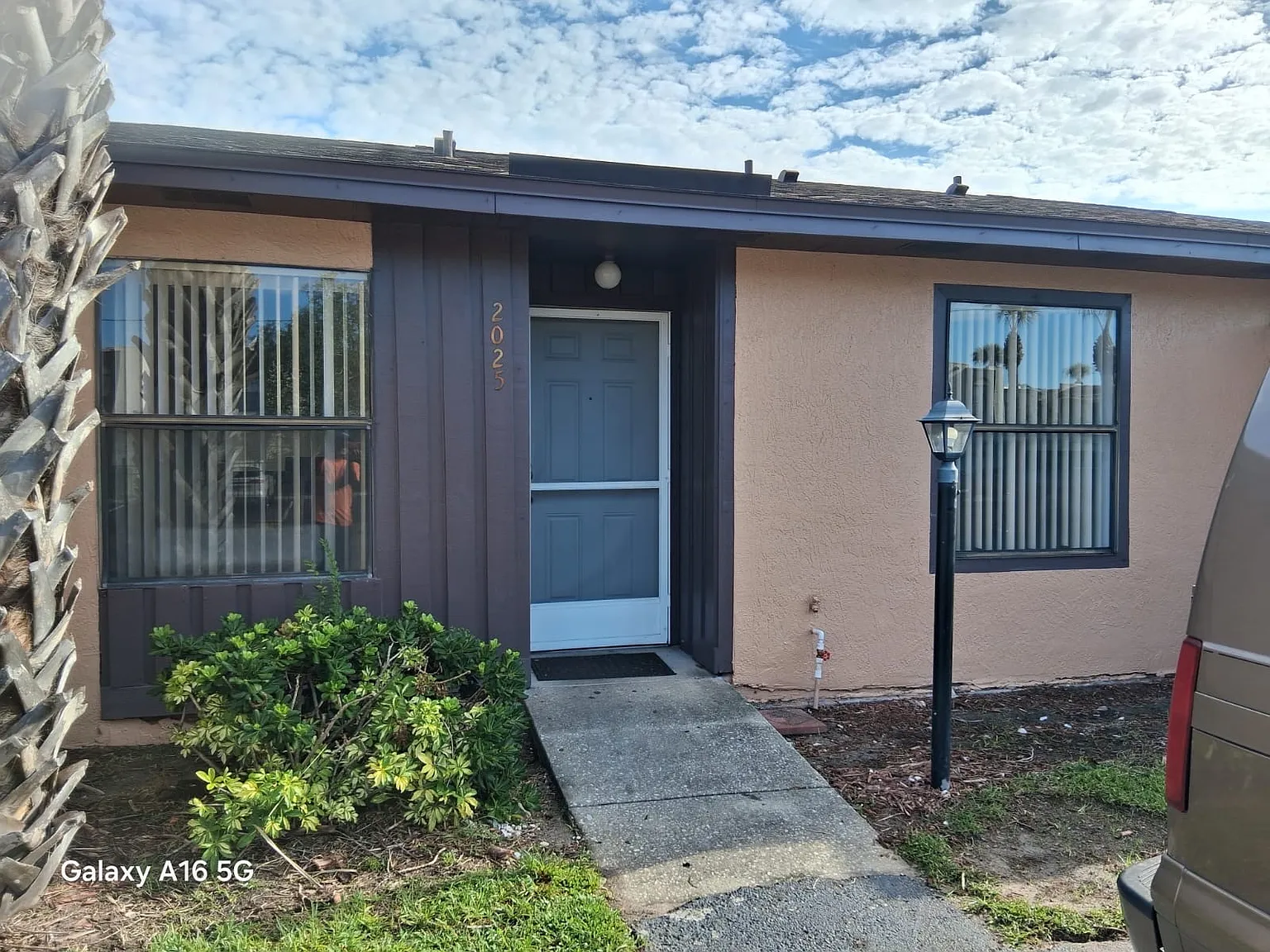 2 bed, 991 sqft, $1,700 — Photo 2