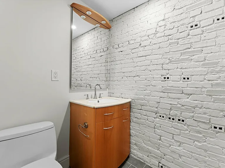 103 Gainsborough St #102 — Photo 23