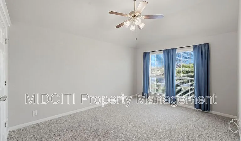 842 Santa Cruz — Photo 29