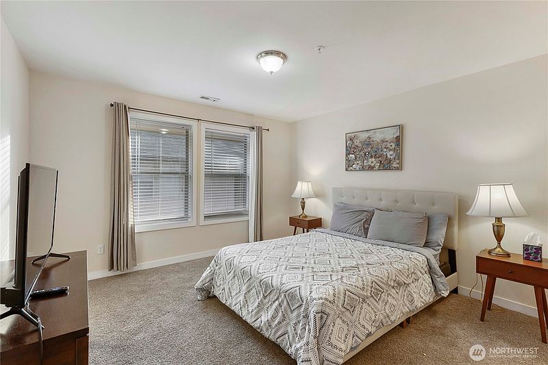 4th image of 12228 SE Petrovitsky Road #2B