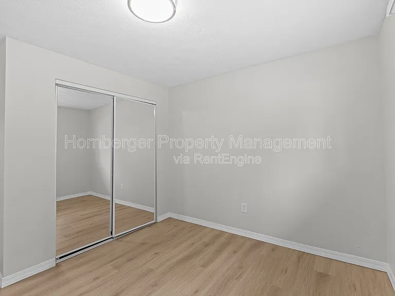 3816 S Bowdish Rd — Photo 19