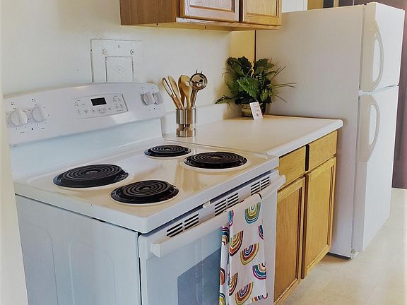 5th image of 365 Hanover Ave APT 302