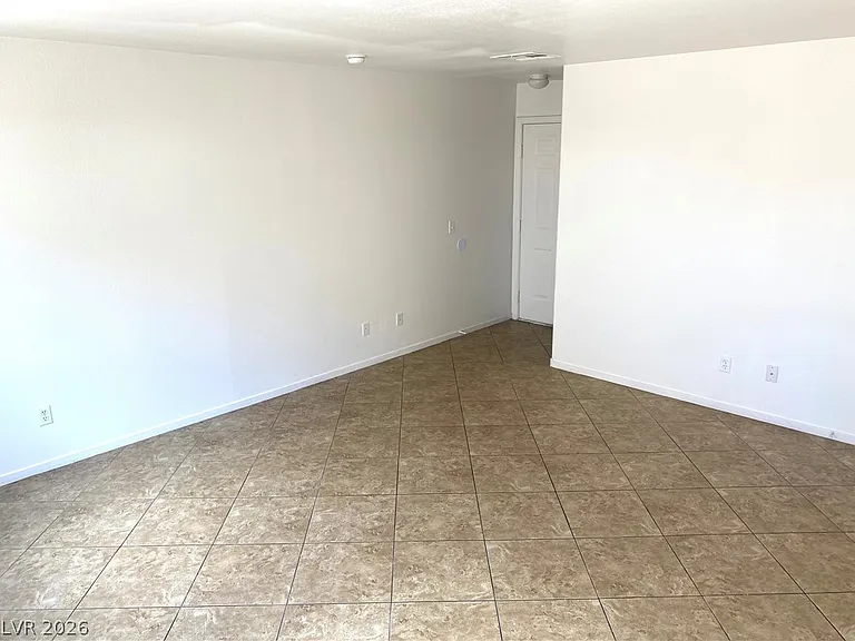 701 Spotted Eagle St — Photo 4