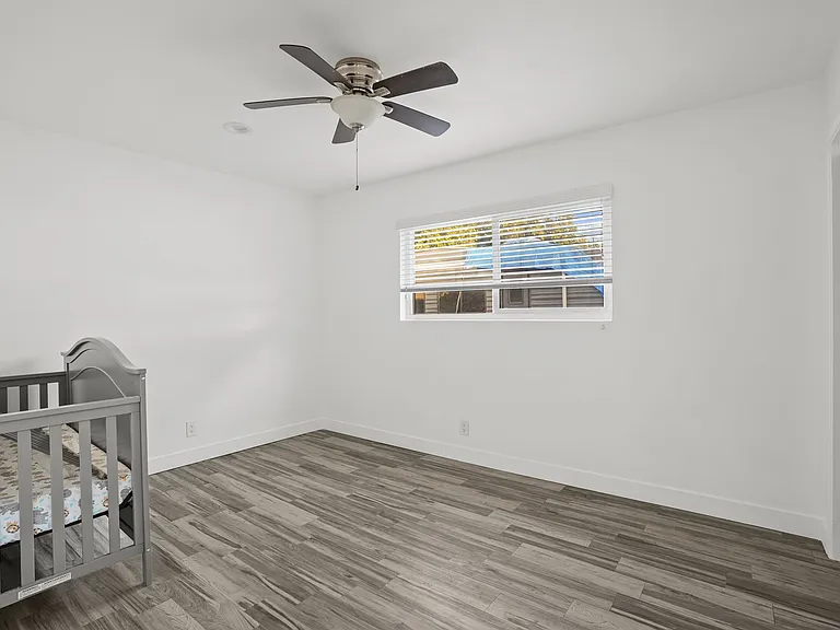 813 S Parton St — Photo 16