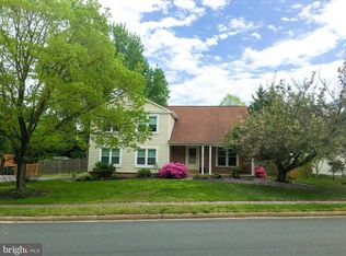 4321 Silas Hutchinson Dr, Chantilly, VA 20151