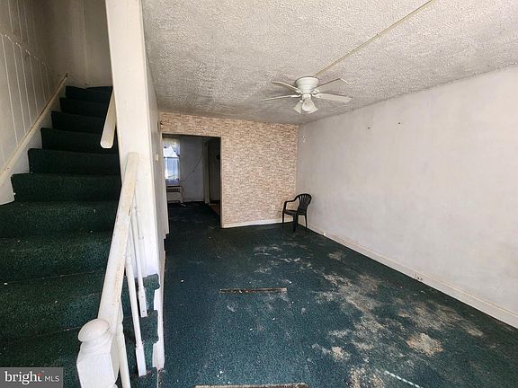 4th image of 933 N Franklintown Rd