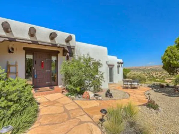 53 Camino Redondo, Placitas, NM 87043