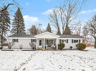 2515 Melvin Ave, Rochester Hills, MI 48307