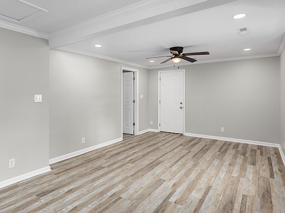 4th image of 1101 Patterson Dr