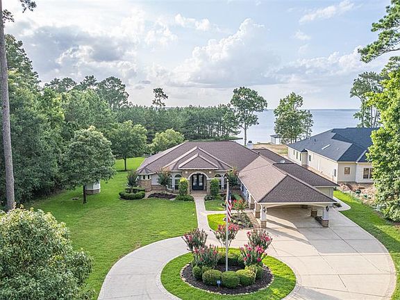 Image 2: You'll love this well cared for home! Lots of privacy, DEEP water....PEACY AND QUIET!