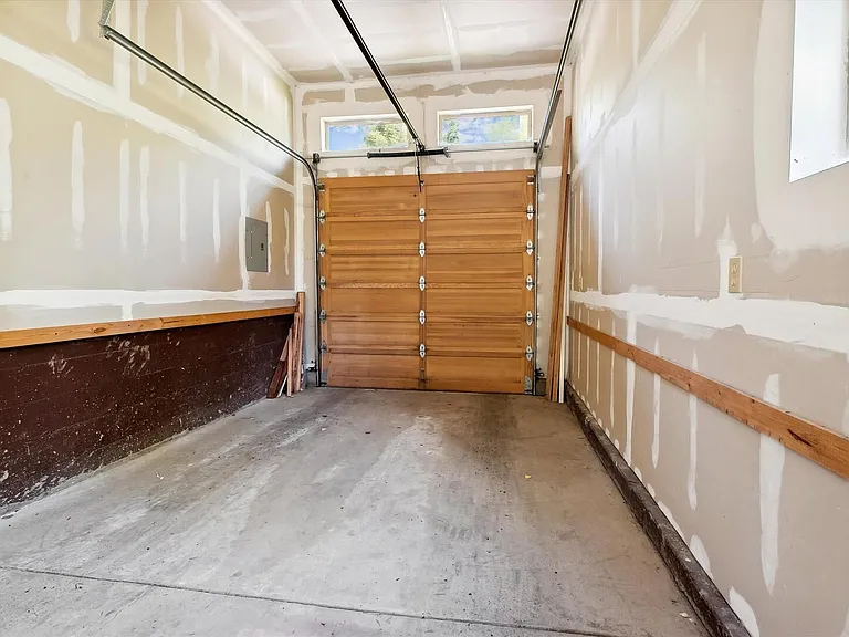 1341 Mineral Springs Trl — Photo 18