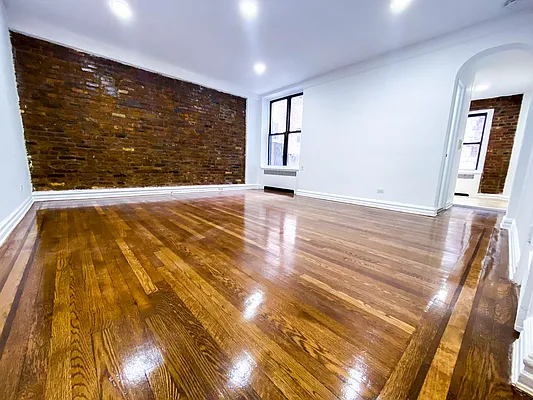 Rented by Voro New York | media 63