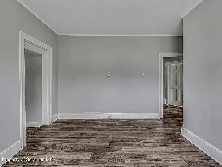 301 N Bromley Ave #1 — Photo 7