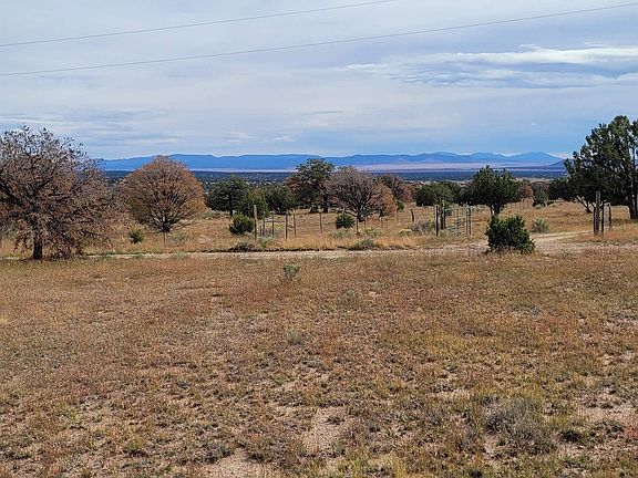 4th image of 15 Elk Ct