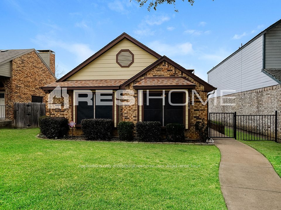 1st image of 2016 Feather Ln
