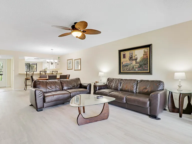 1600 NE Dixie Hwy #10-203 — Photo 17