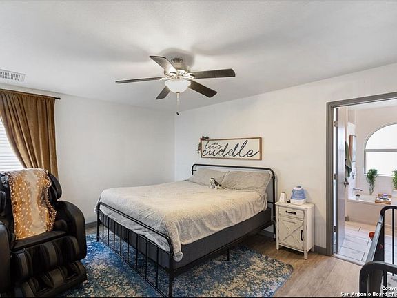 3rd image of 2373 Carson Loop