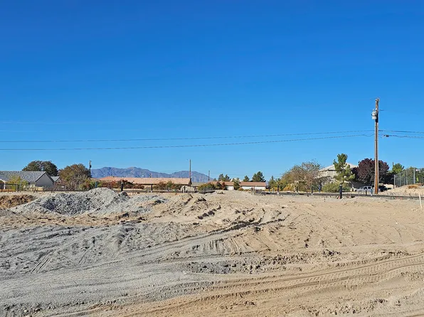 1060 Hall Ave, Pahrump, NV 89048