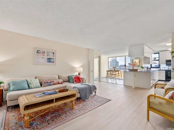 1212 Nuuanu Ave APT 3703, Honolulu, HI 96817