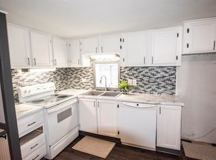 253 S Bendon Rd, Interlochen, MI 49643