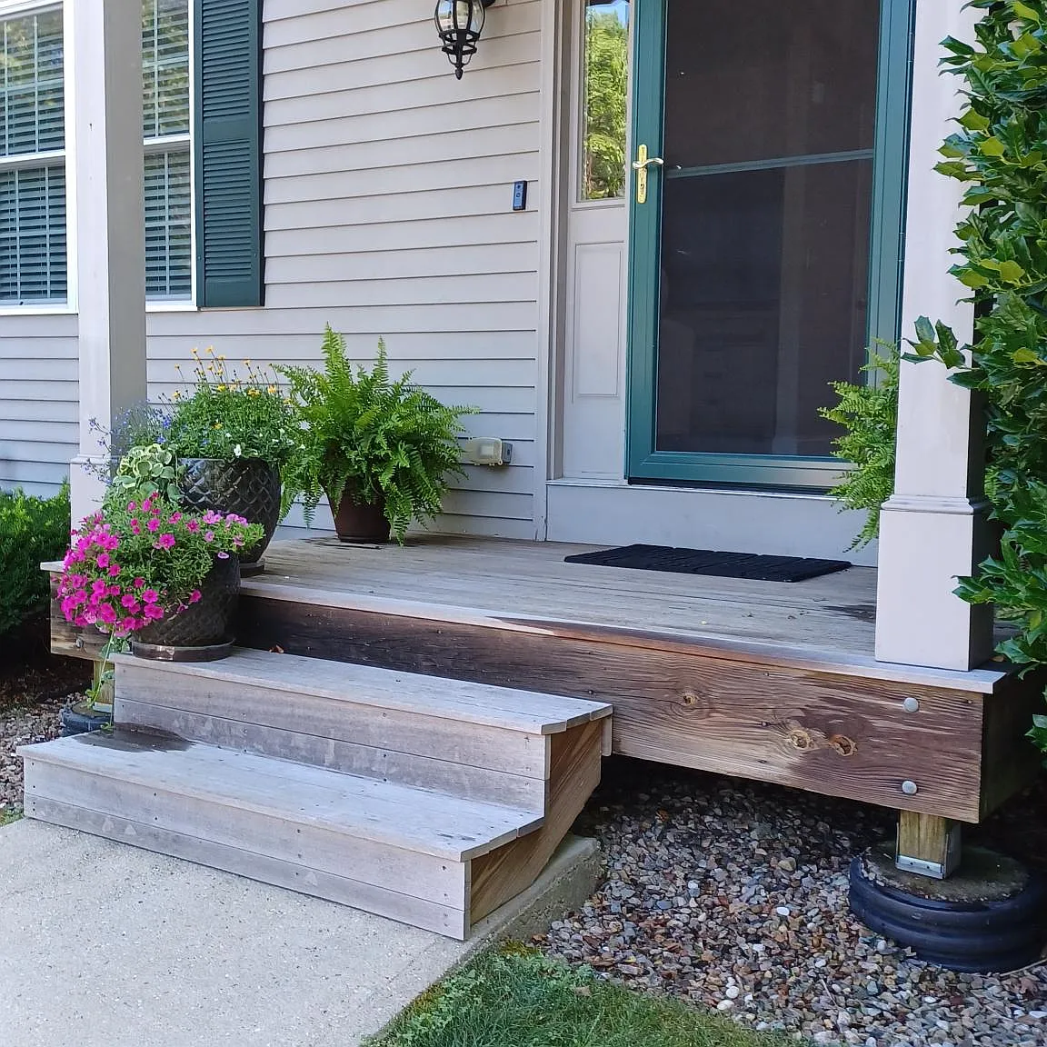 21B Saint Andrews Way — Photo 1