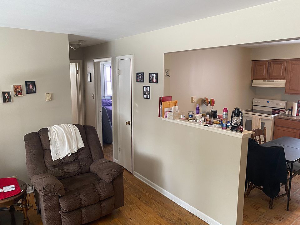 221 S Small Ave, Kankakee, IL 60901 Zillow