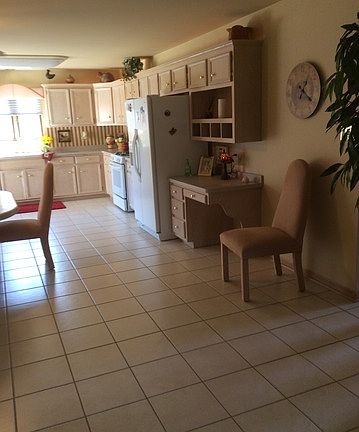 5th image of 3723 Sarah St